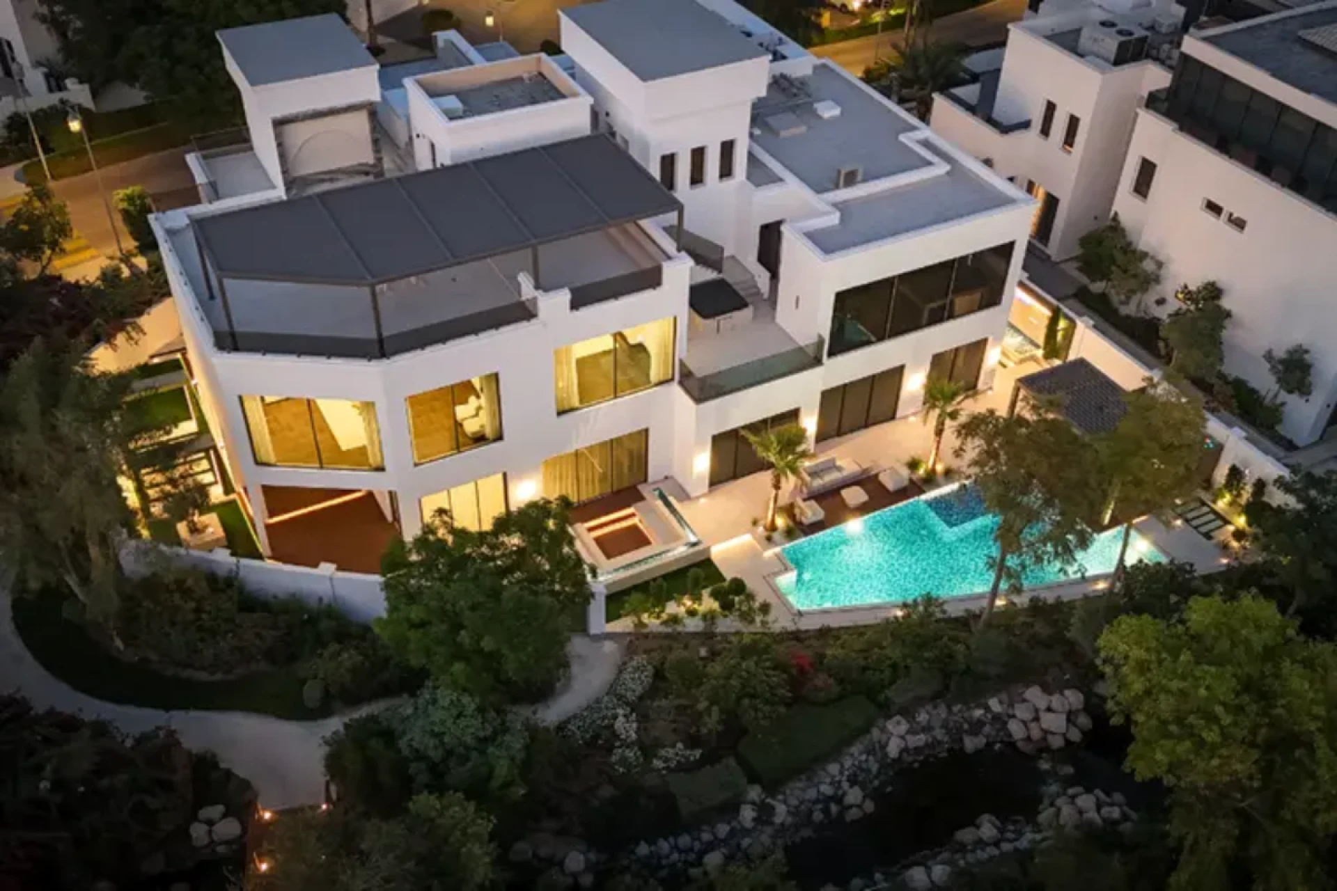 From High-Rise Living to Open Spaces: Dubai’s Villa Shift