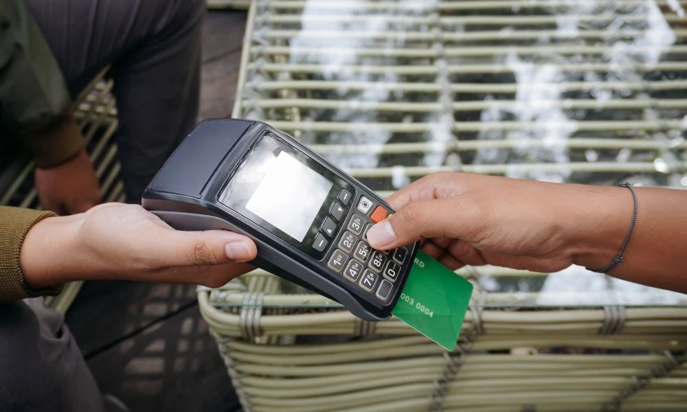 How Dejavoo Z3 Enhances Customer Experience with Fast Payment Processing