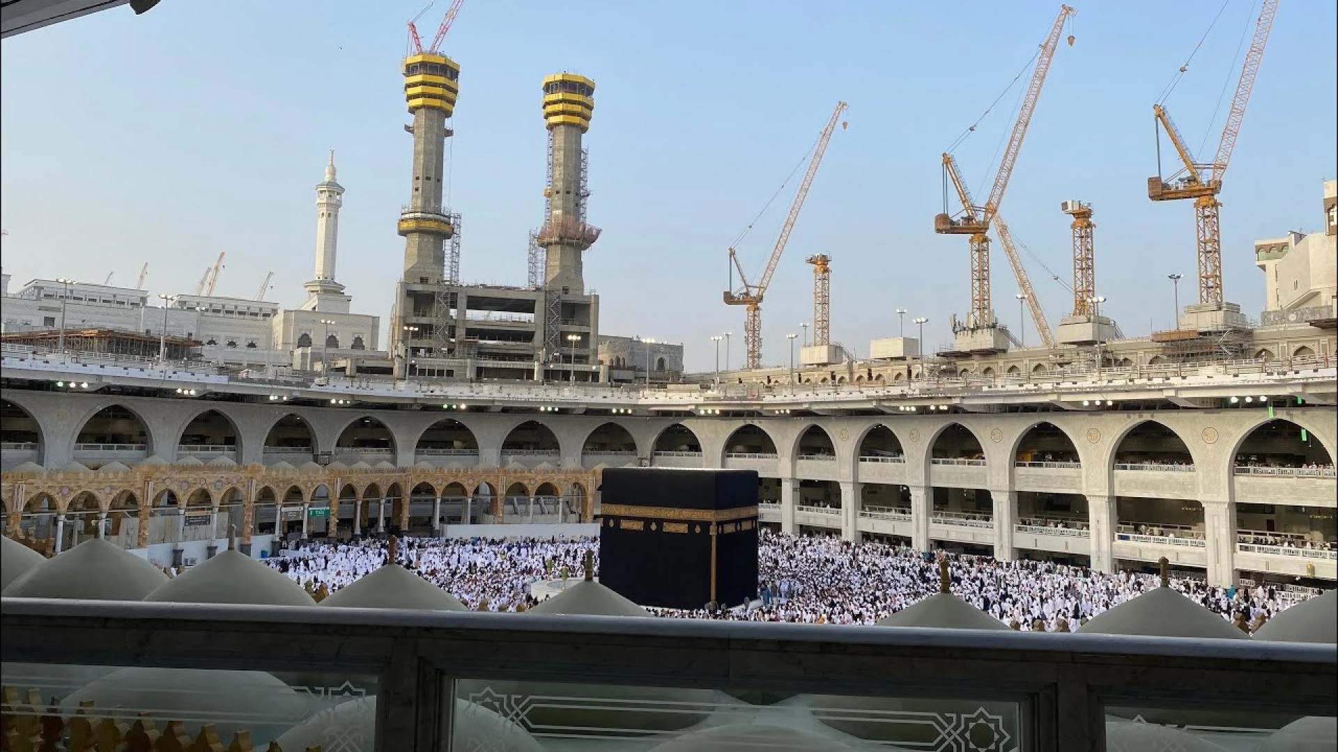 Who Provides Trusted Umrah Travel Services in Your Area?