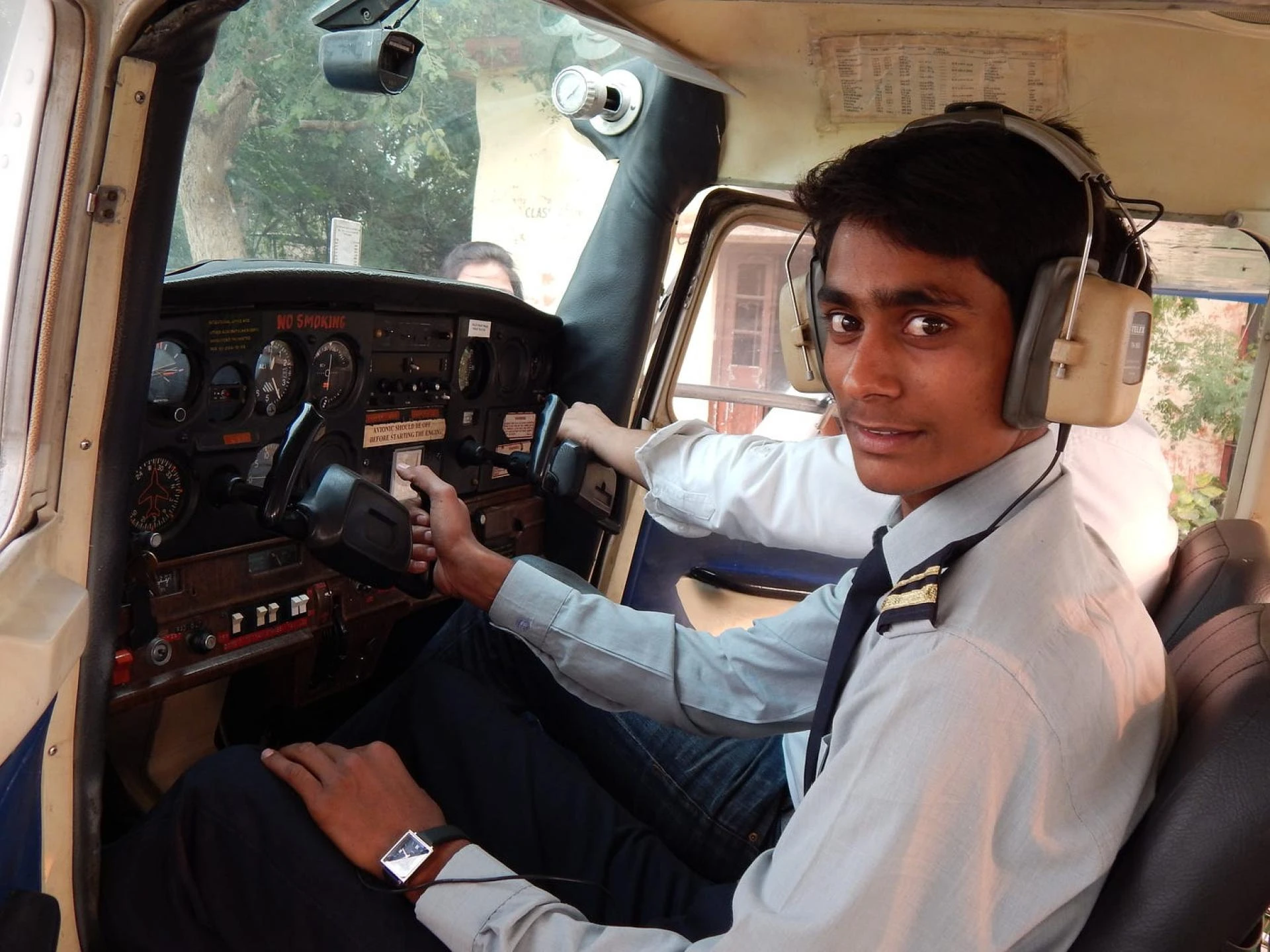 Aviation Grooming Classes in Chandigarh: Shape Your Personality for a Successful Aviation Career