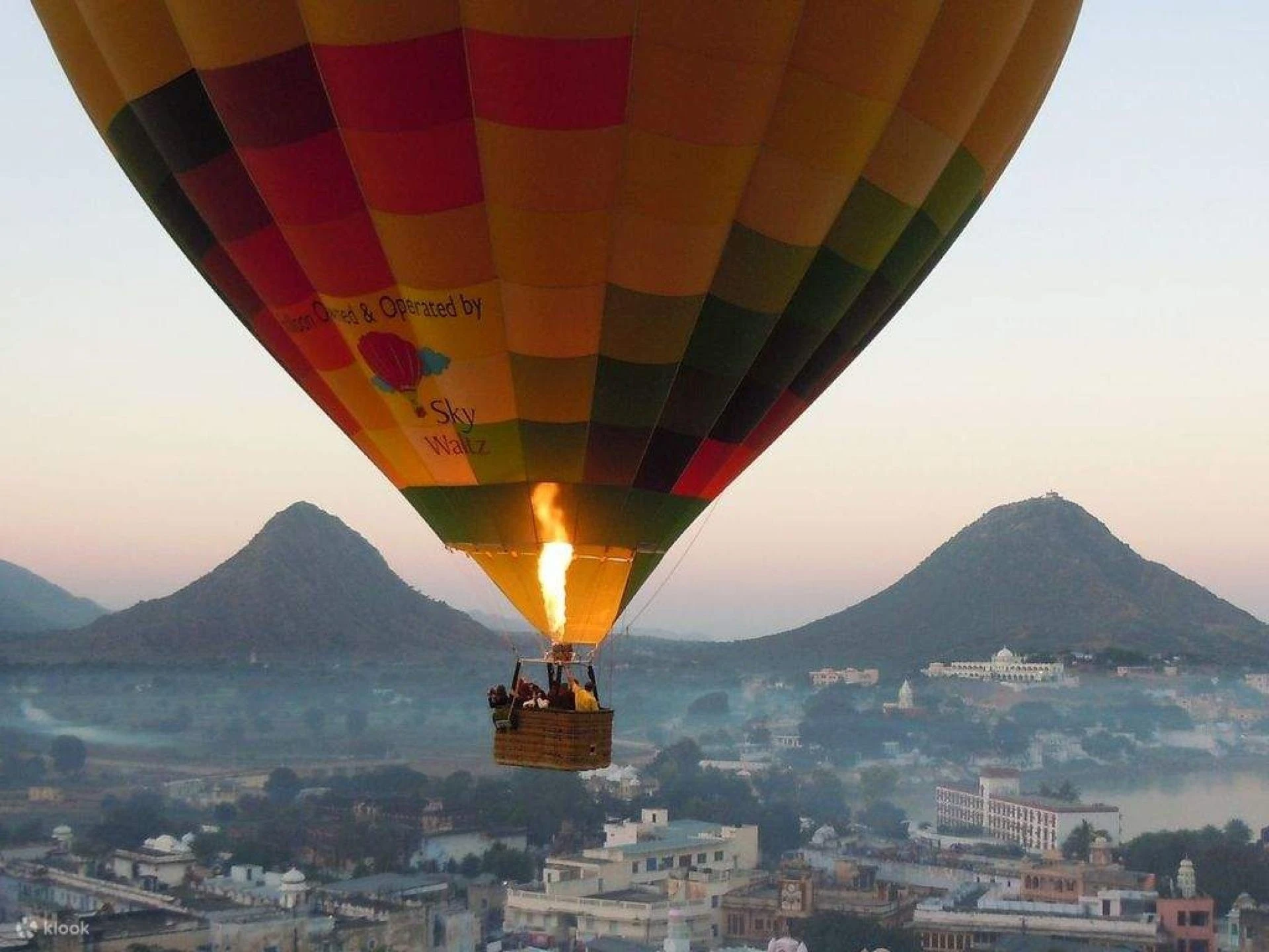 SkyWaltz Balloon Safari Experience