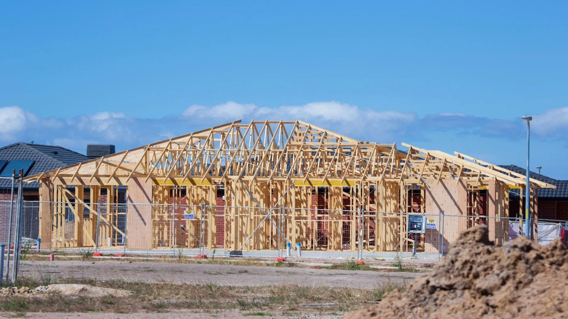 What Is a Paired Home and Why Are More Calgary Buyers Considering One?