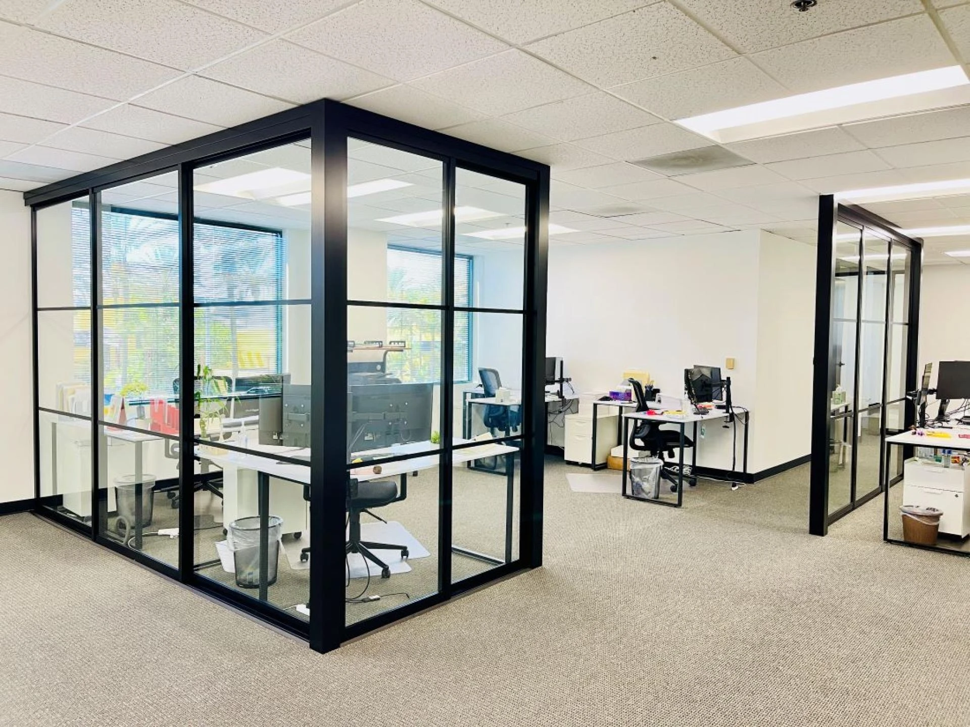 Reliable Commercial Glass Repair in Los Angeles: Protecting Your Storefront and Business Image