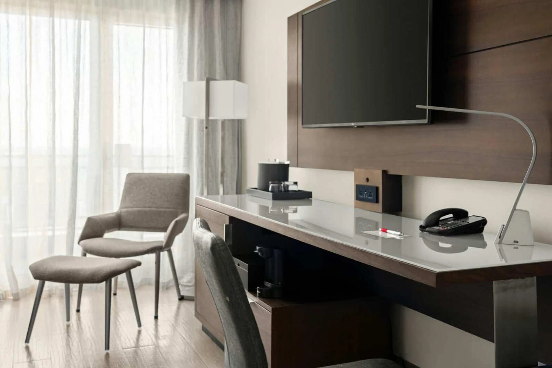 How Detailed FF&E Specification Prevents Substitutions and Delays in Hotel Projects