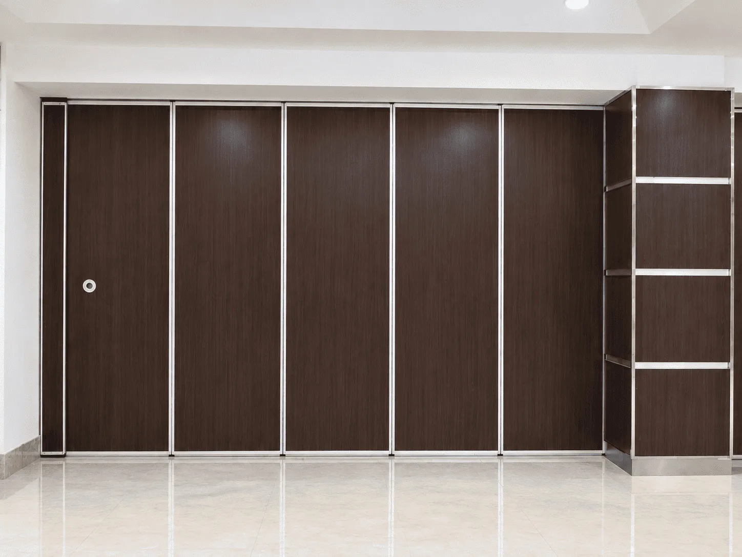 Sliding Folding Partition for Modern Office Interiors: Design Ideas and Planning Tips