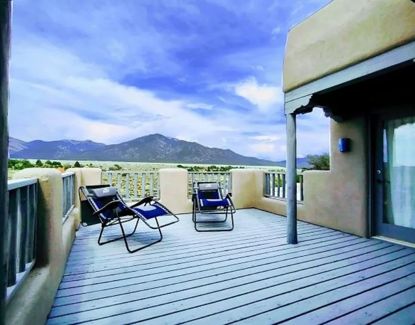 Where Can You Find Serene Stays Across New Mexico