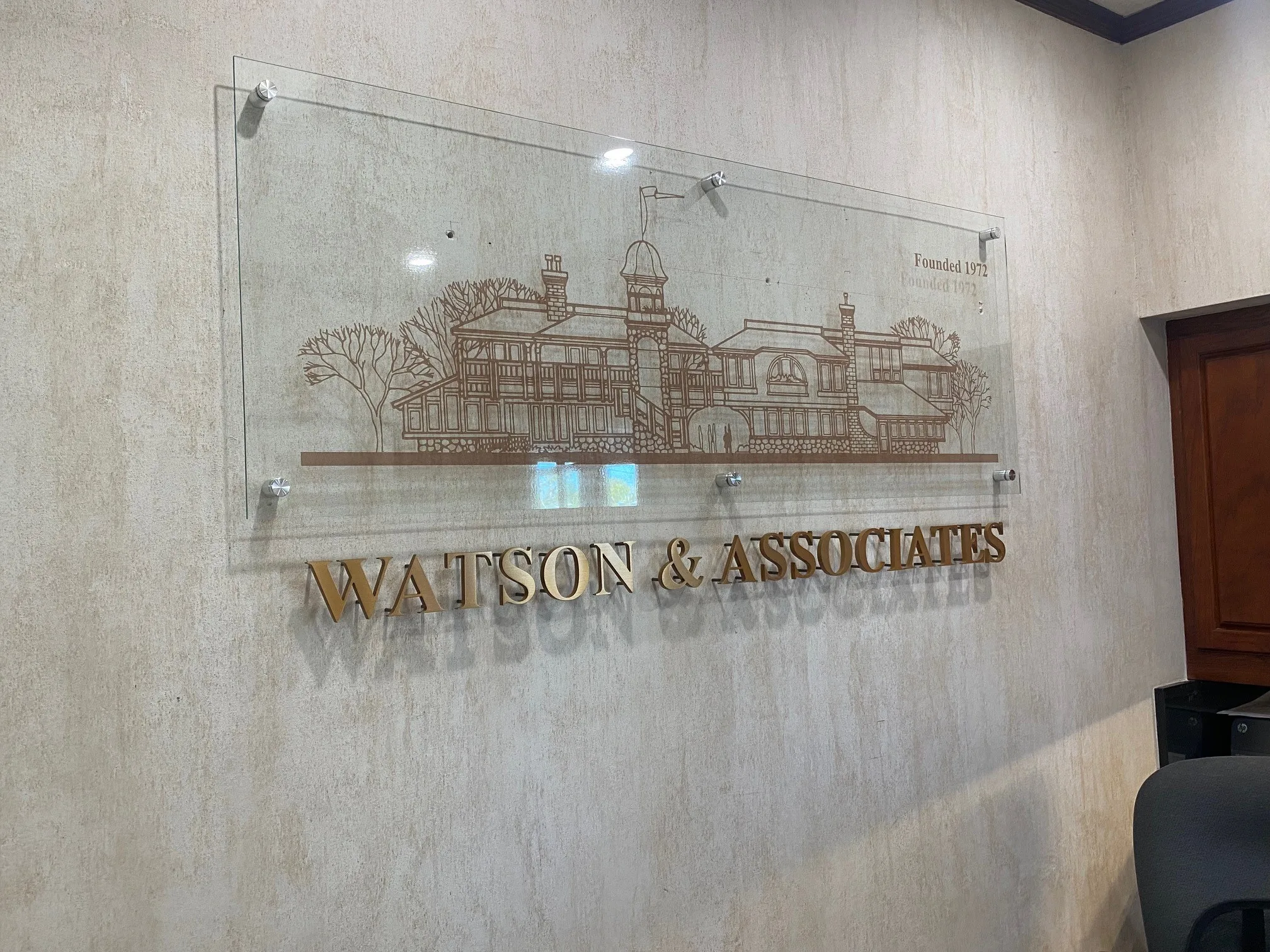 How to Properly Clean and Maintain Custom Acrylic Signage Without Scratching