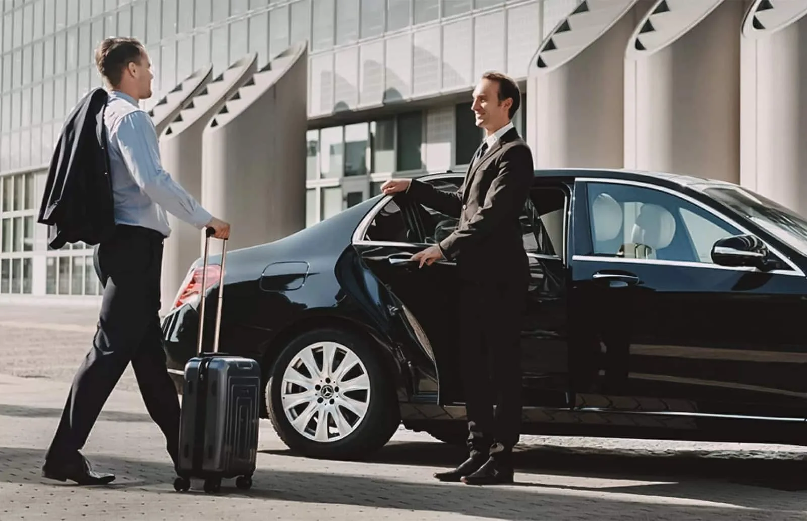Why Choose Taxis Heathrow for Your Next Airport Transfer?