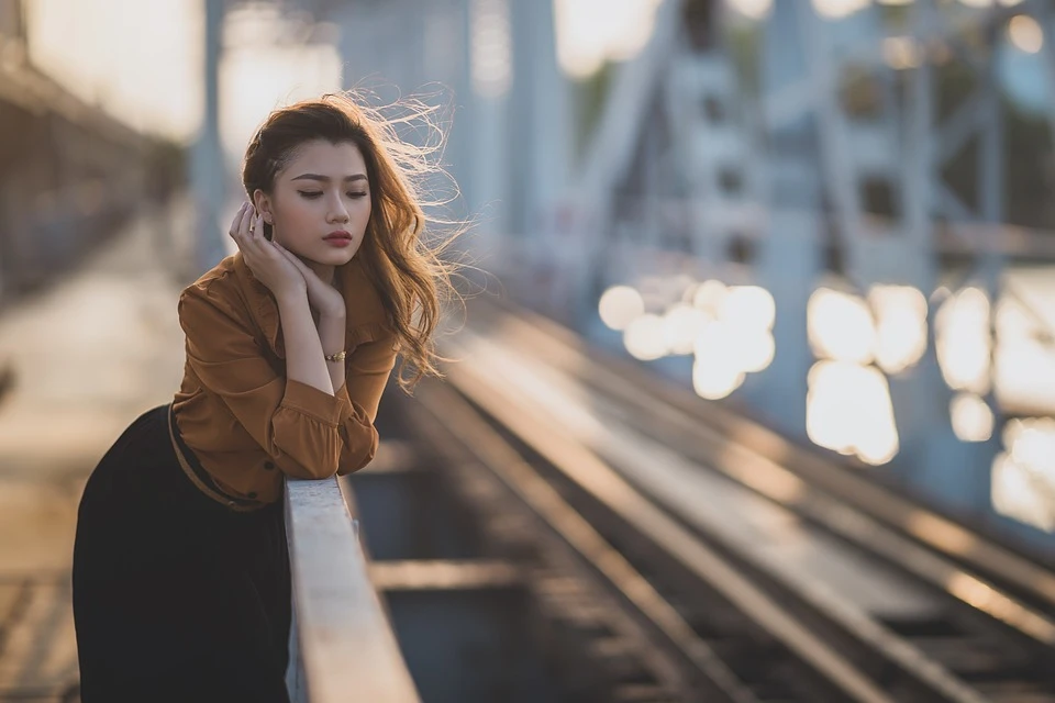Free Fashion Woman photo and picture
