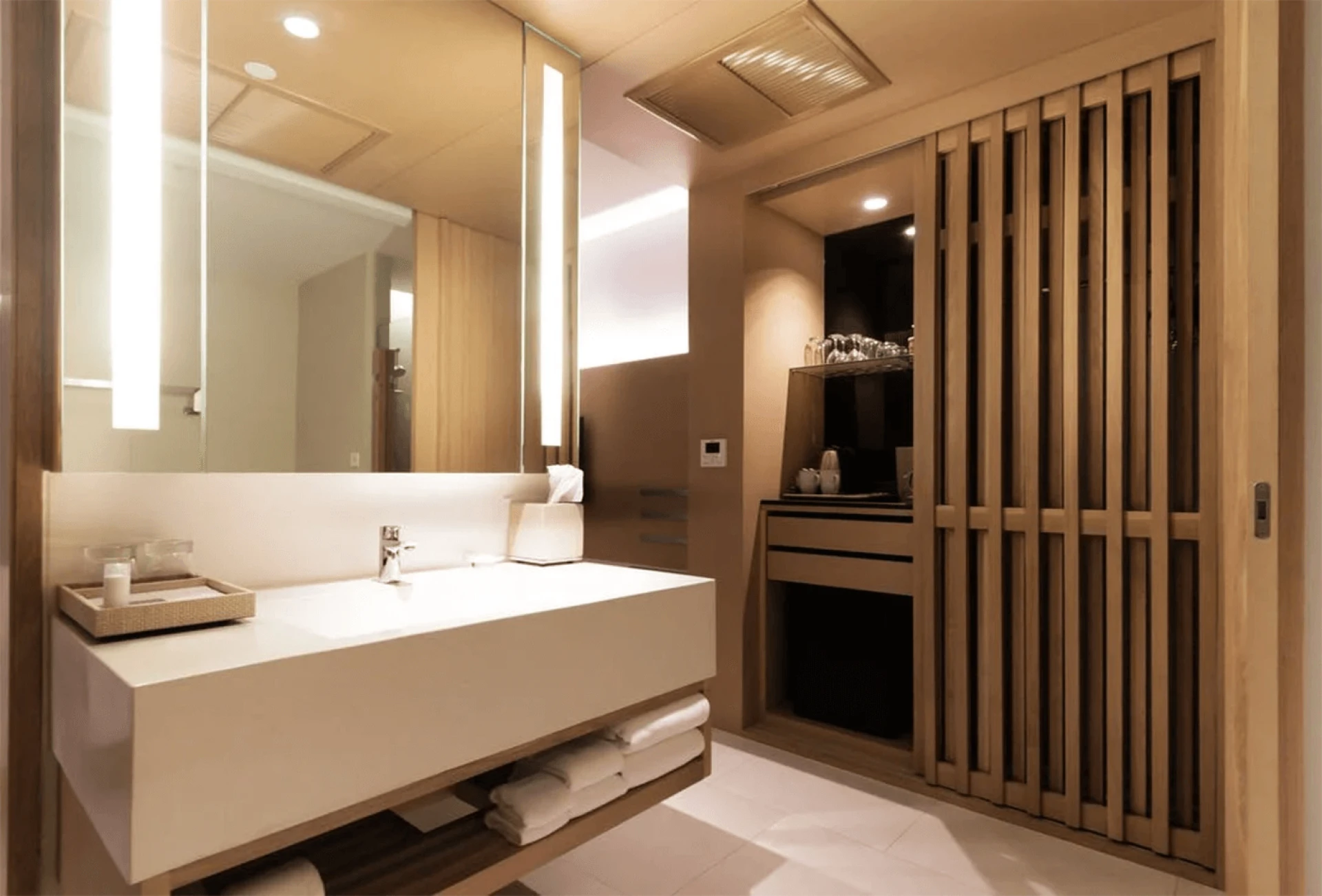 japandi bathroom
