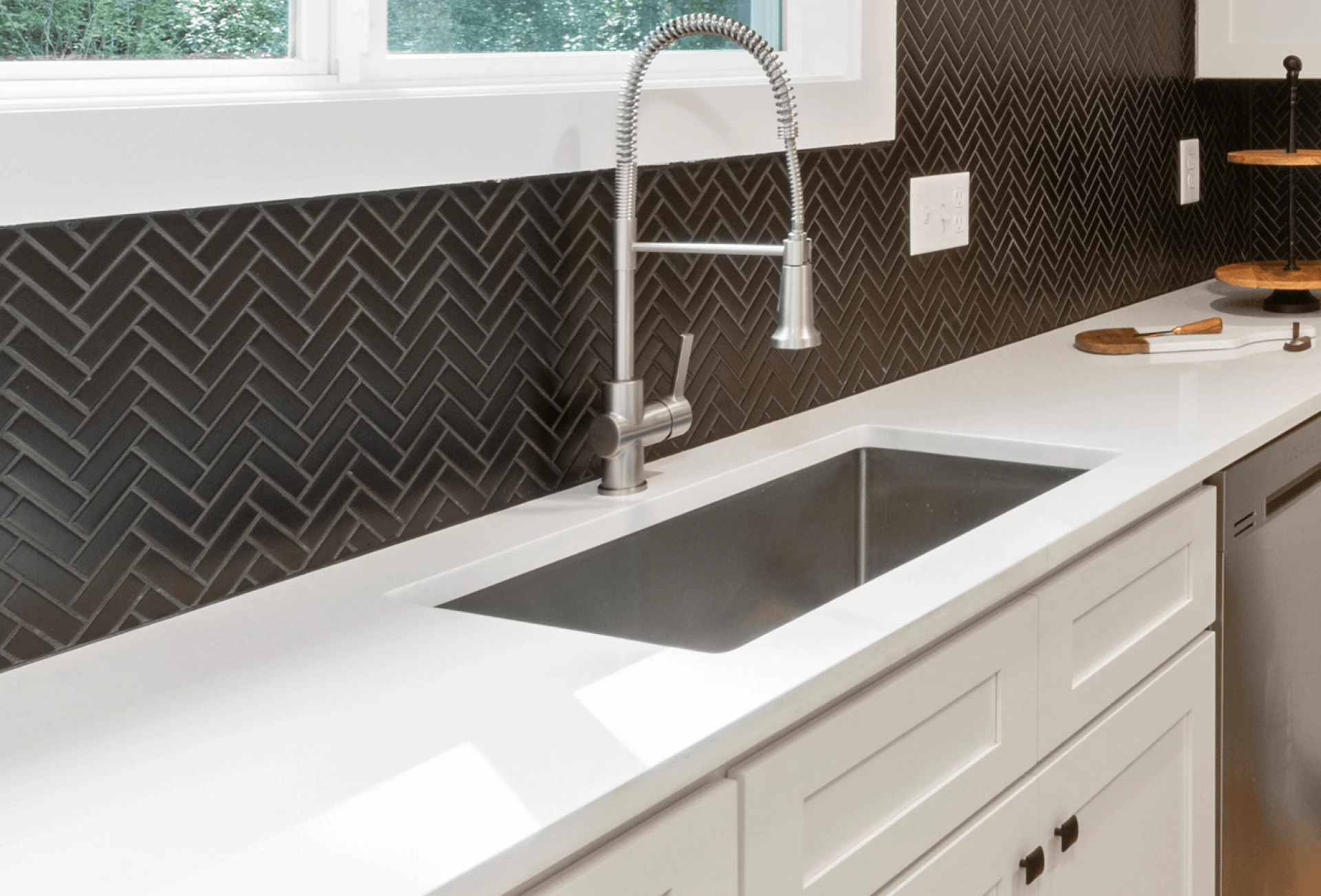Quartz sink