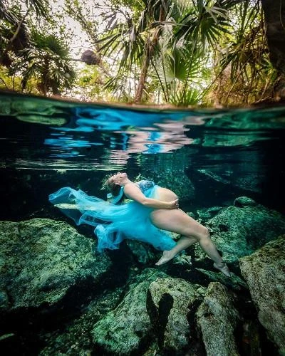 underwatermaternitycallie14.jpg