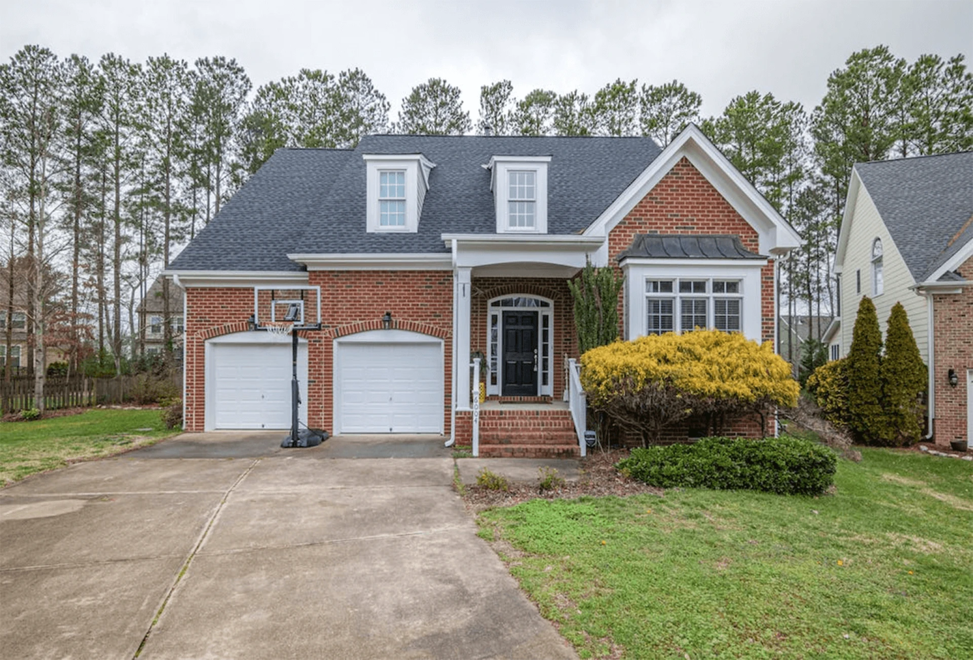 Driveway Slabs; What is Best Material to Use for a Driveway?