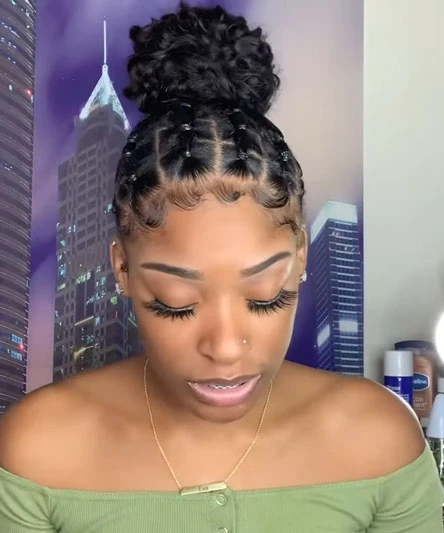 Loose-top-bun-with-rubber-band
