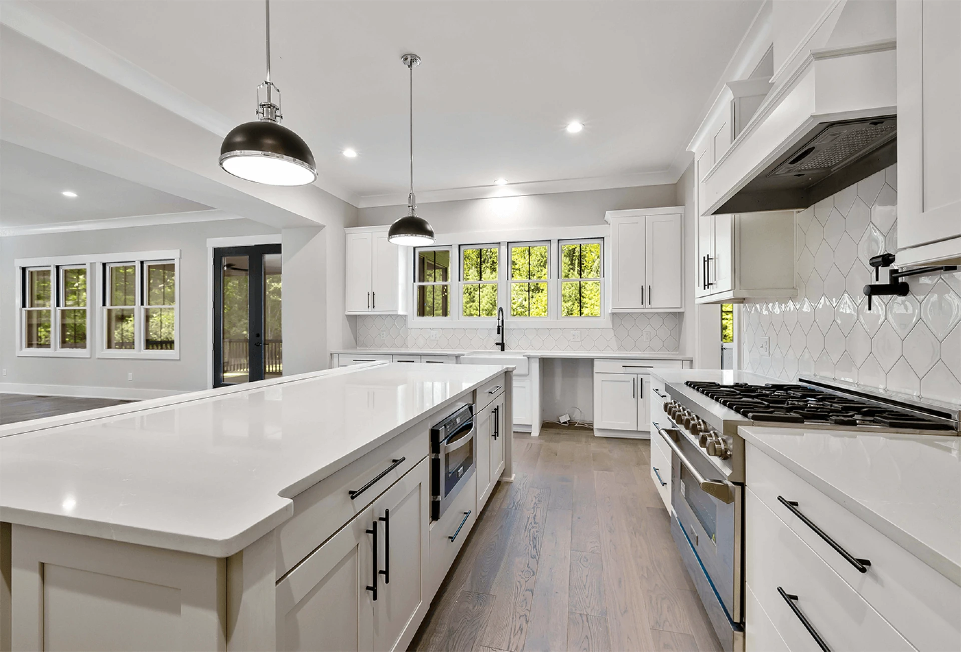 Galley Kitchen Layout with Pros and Cons