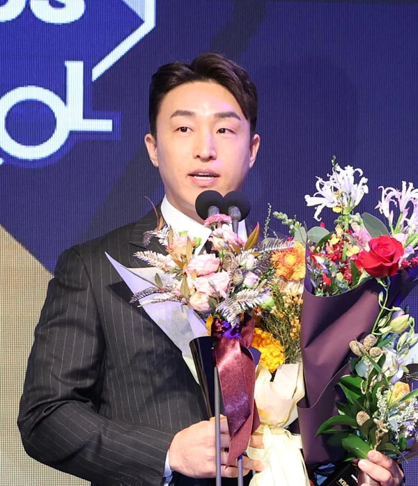 손아섭 은퇴선수가 뽑은 올해 최고 선수 : 국제신문