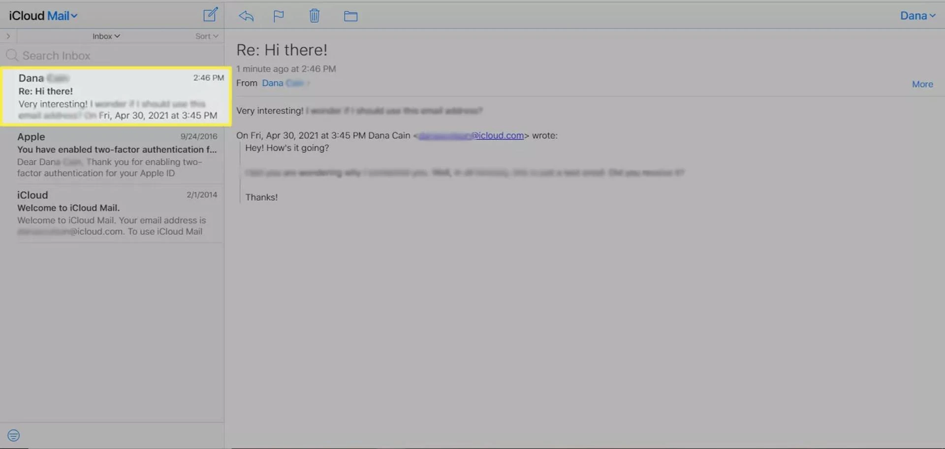 Selecting an email in iCloud Mail