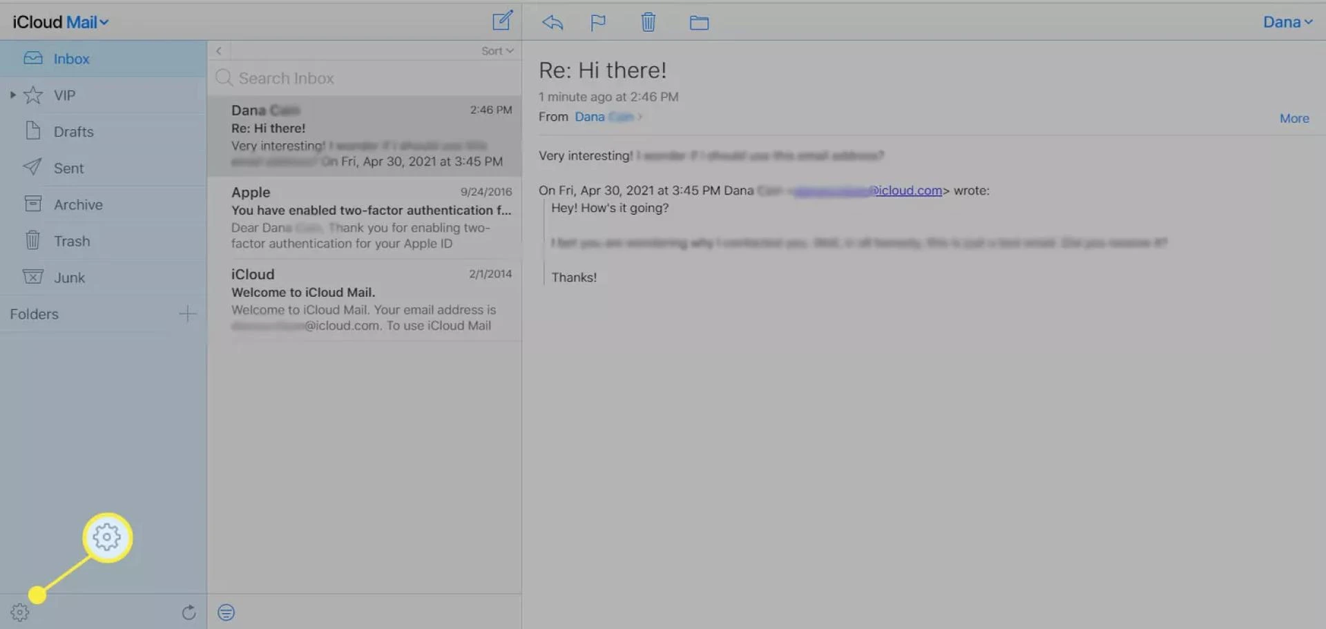 Selecting the Show Actions menu (gear icon) in iCloud Mail
