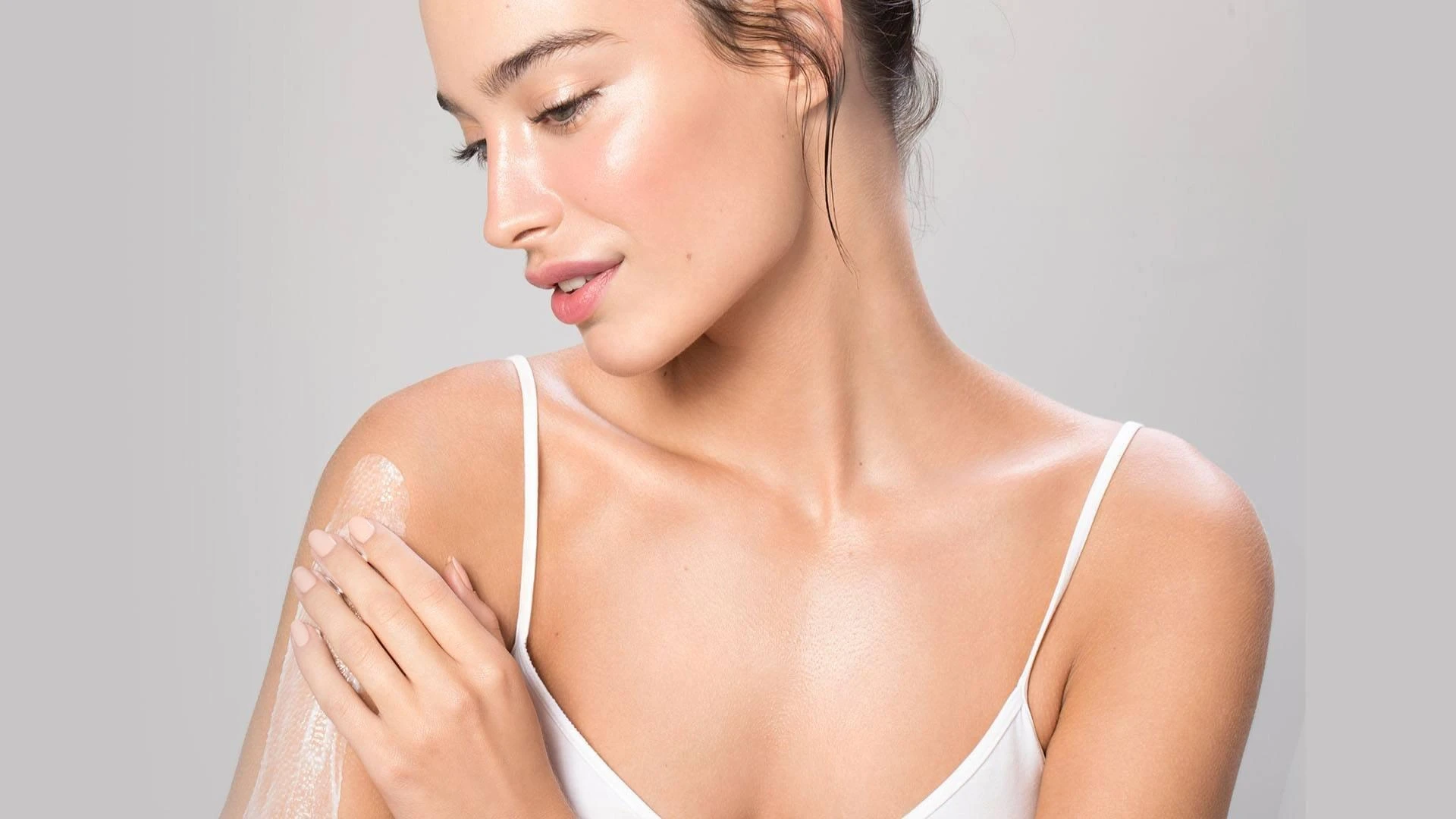 How to Get Super Soft Skin on Your Face and Body - L\'Oréal Paris
