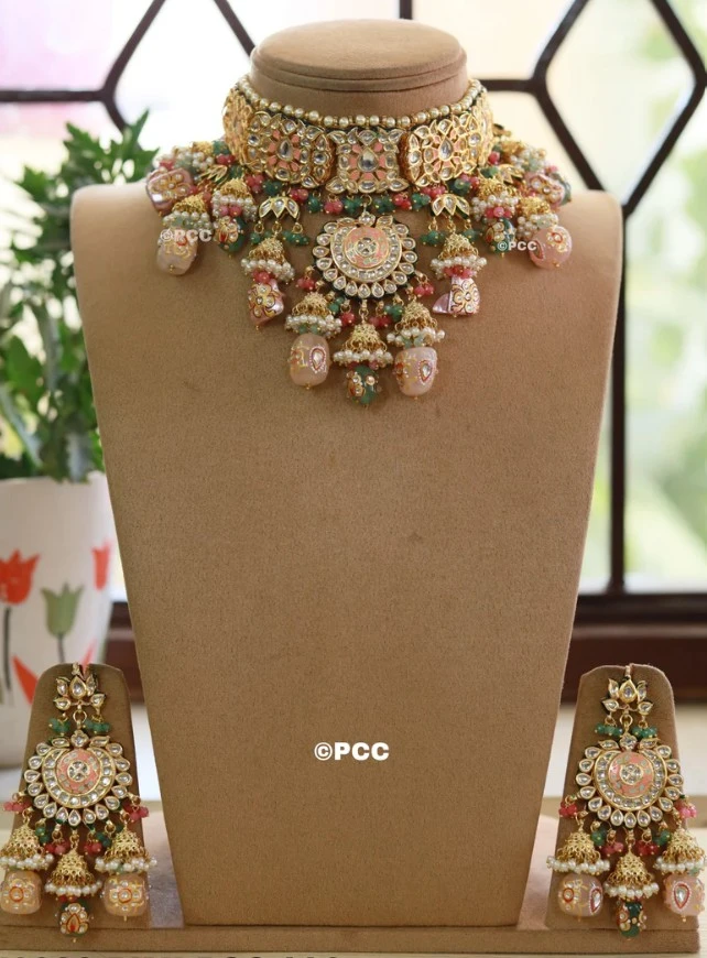 How to Select Wedding Necklace for Bride for Elegant Bridal Look