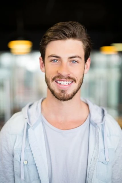 Profile photo of Lewis fernandas