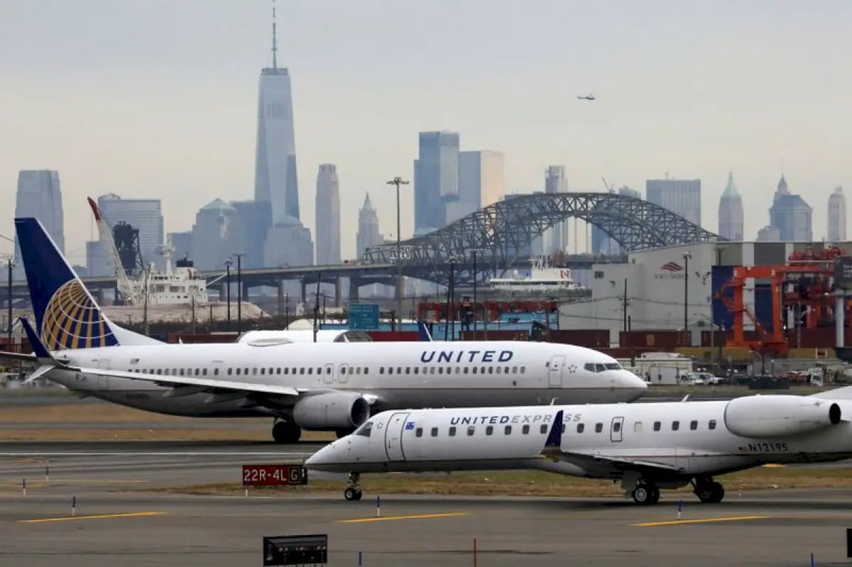 united-slashes-new-york-area-flights-due-to-coronavirus