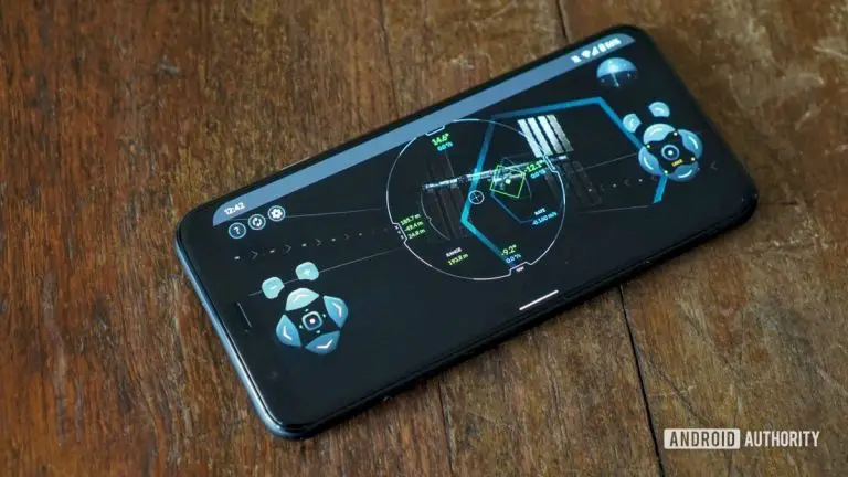 Try SpaceX’s awesome docking simulator on your phone or PC