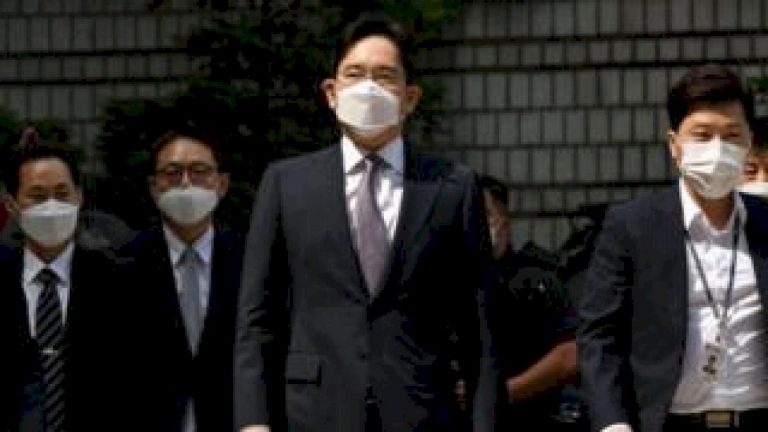 Samsung: Court rejects Lee Jae-yong arrest warrant request