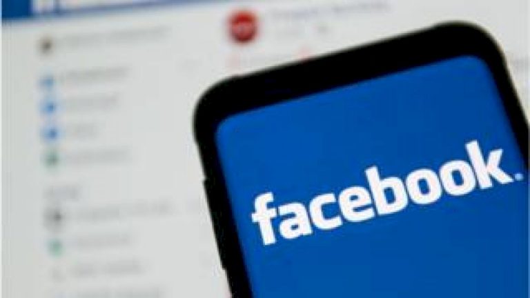 Facebook to let users turn off political adverts