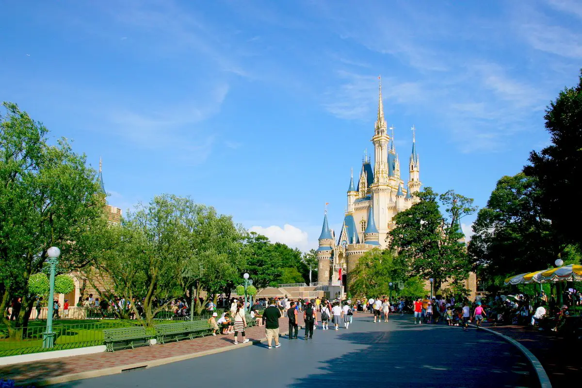 top-5-best-disney-theme-parks-in-the-world