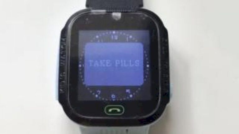 Smartwatch hack could send fake pill reminders to patients