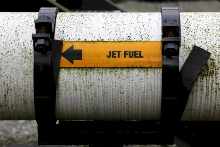 Jet fuel demand outlook sours after fleeting market optimism