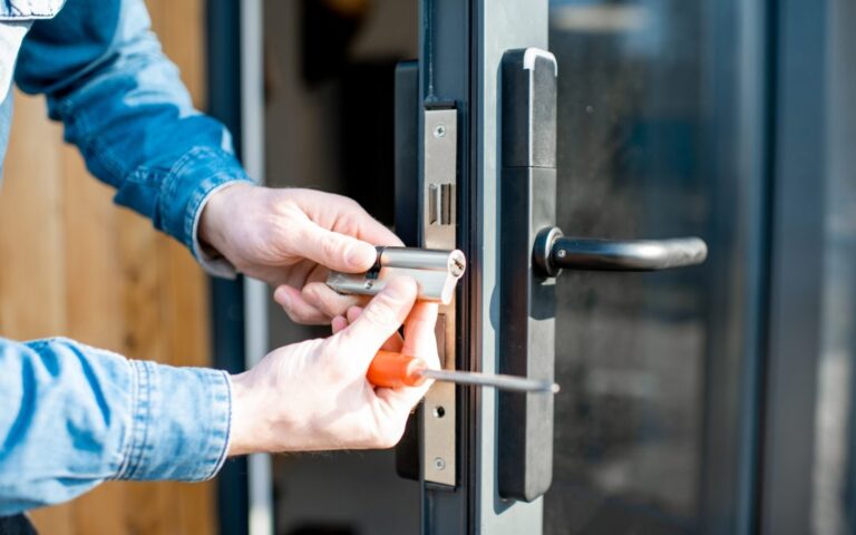 Locksmith Services: Highly Trained Staff
