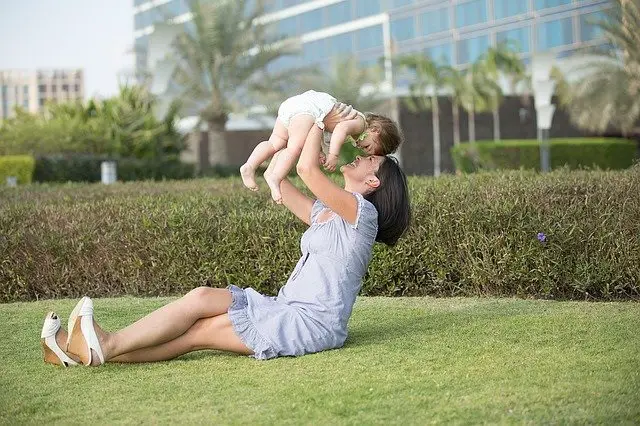 10 Best Places to Breastfeed Your Baby on the Go