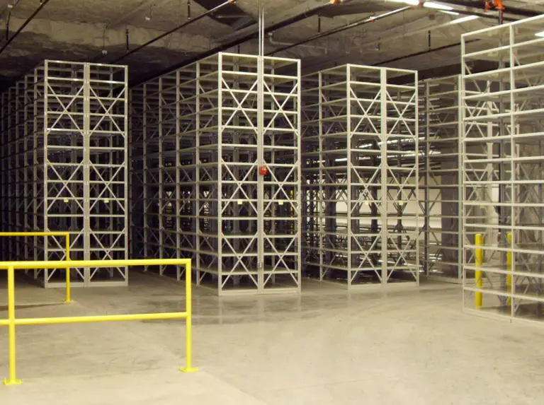 How Robotic Friendly Shelves Can Improve Product Picking in the Warehouse