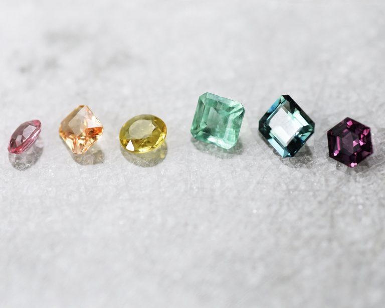 How to Pick the Right Gemstone for Your Engagement Ring?