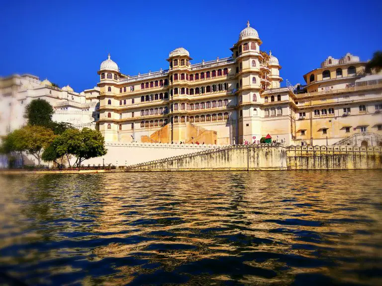 Top 5 Place You  must visit in Udaipur: City Of Lake