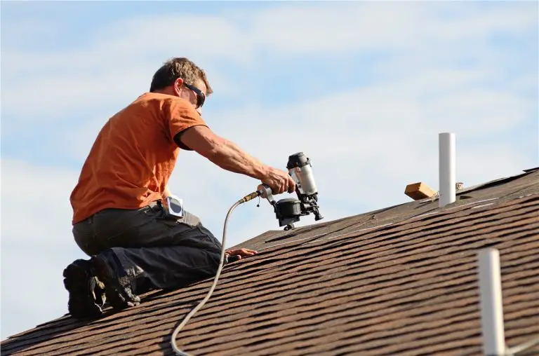 5 Mistakes to Avoid When Hiring a Roofing Company