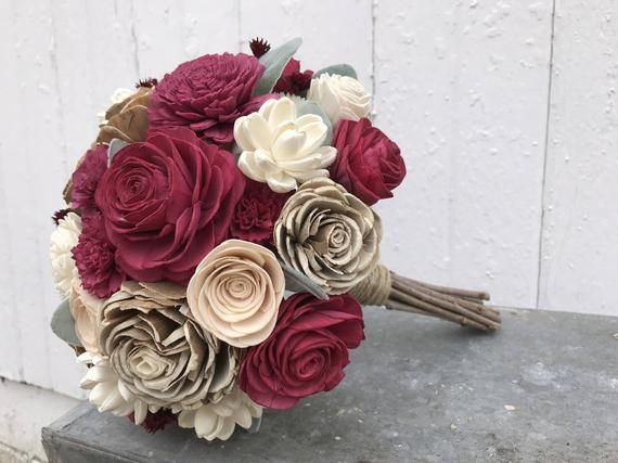 The Benefits of Using Wooden Roses for a Bridal Bouquet
