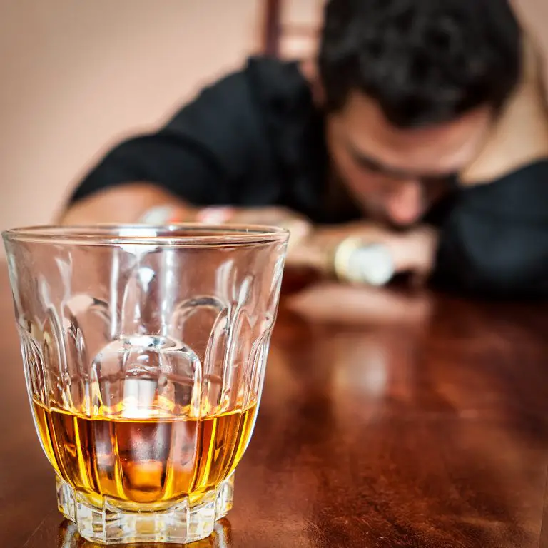 Situations when you need to know about alcohol detox