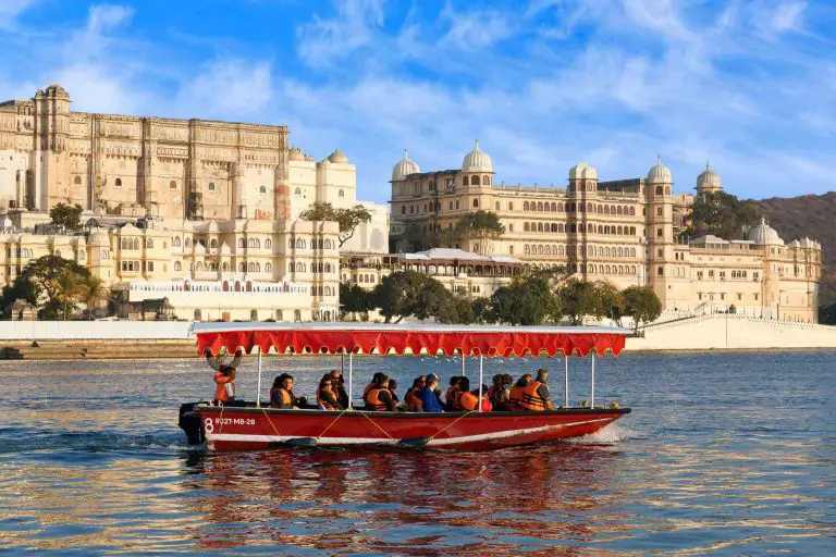 Top tourist places to visit in Udaipur with Family