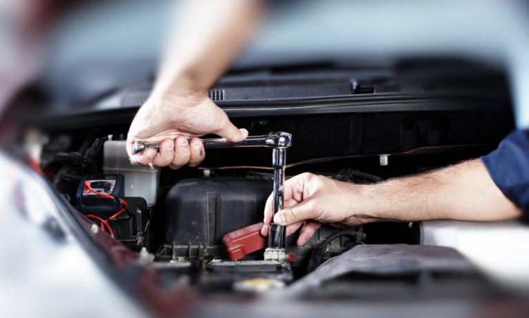 Car Maintenance Checklist: 9 Essential Steps That Anyone Can Do
