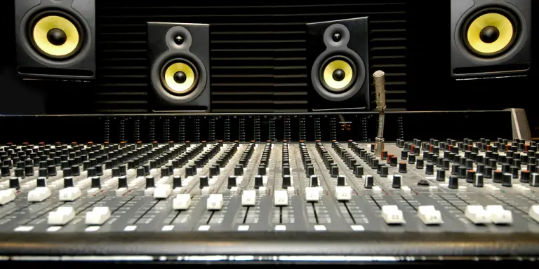 Recording Over Rap Beats | What Are Studio Monitors?