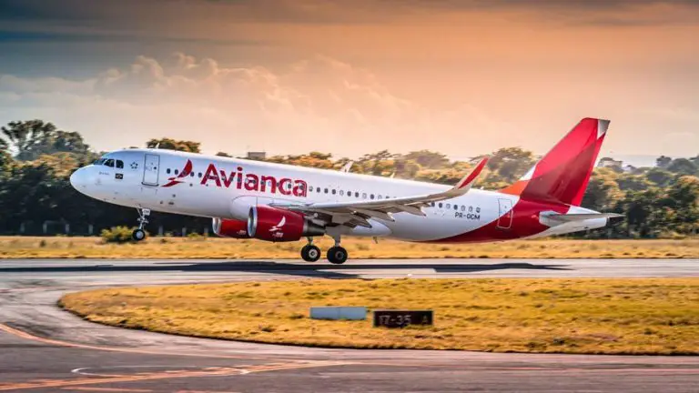 How do I communicate with Avianca?