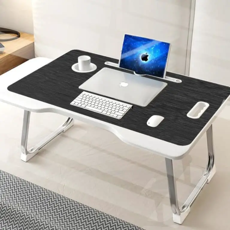 Surf the Internet From Anywhere in the House Using Laptop Tables