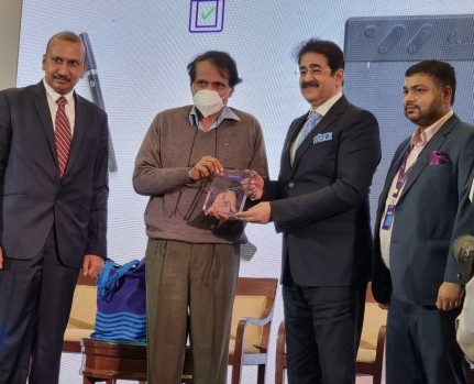 Sandeep Marwah Awarded as Top Ten Education Leaders of India