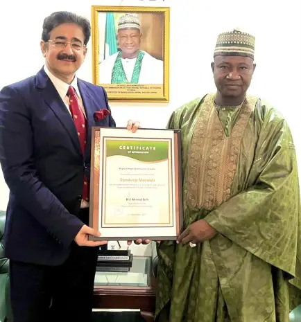 Sandeep Marwah Honored for His Nineteen Years of Services to Nigeria