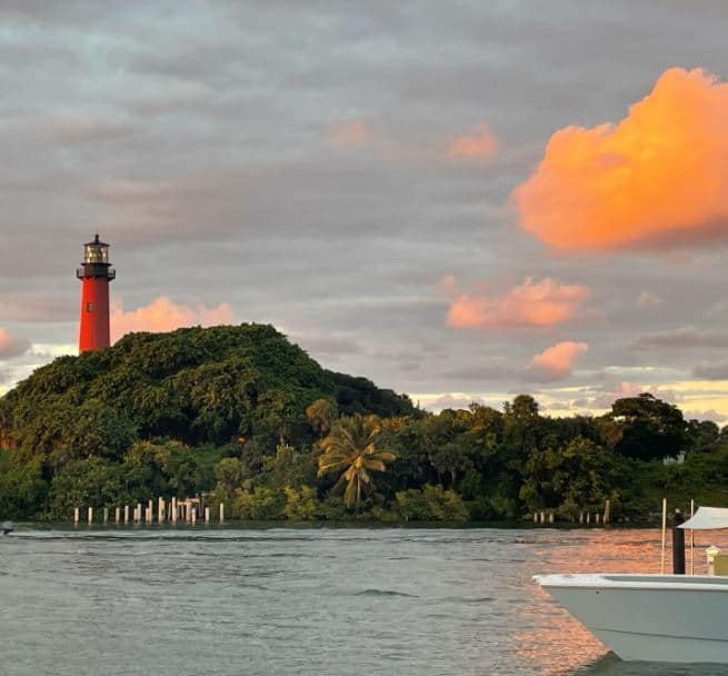 Advantages Of Sightseeing Jupiter Boat Rides