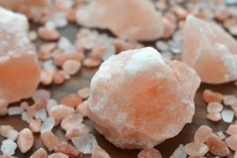 Himalayan Pink Salt Versus Sea Salt: Which Is Best For You?