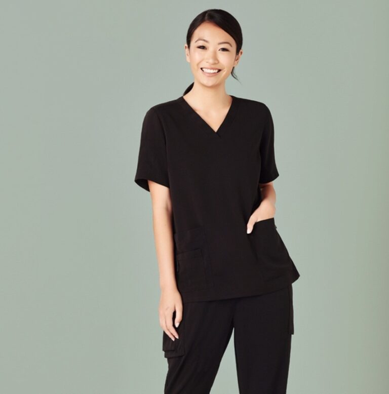 Glamour Yourself With Trendy Scrubs